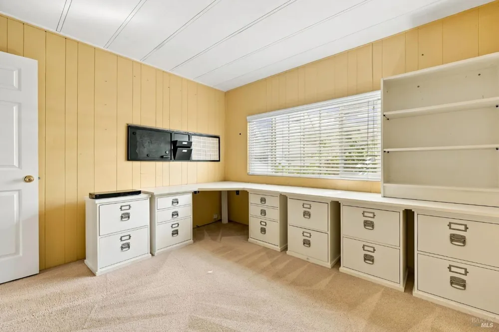 1037 Maple Drive Windsor, CA 95492