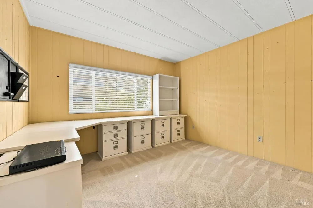 1037 Maple Drive Windsor, CA 95492