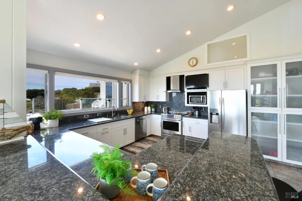 1583 Sea Way Bodega Bay, CA 94923