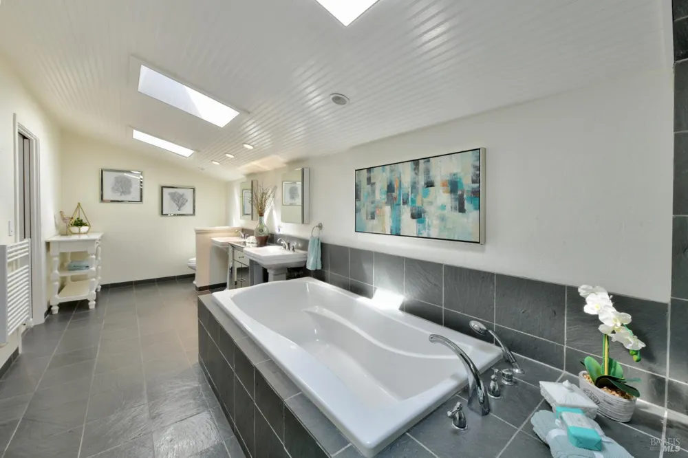 1583 Sea Way Bodega Bay, CA 94923