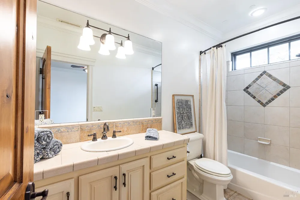 42 Pascale Court Napa, CA 94558