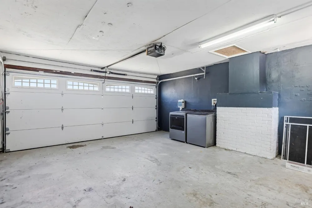 320 Foster Road Napa, CA 94558