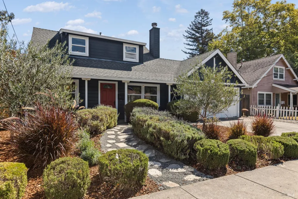 320 Foster Road Napa, CA 94558