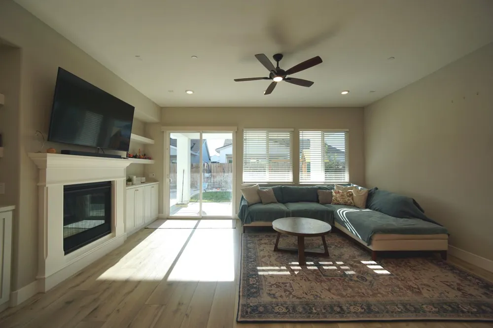 1009 Gunnison Drive Roseville, CA 95747
