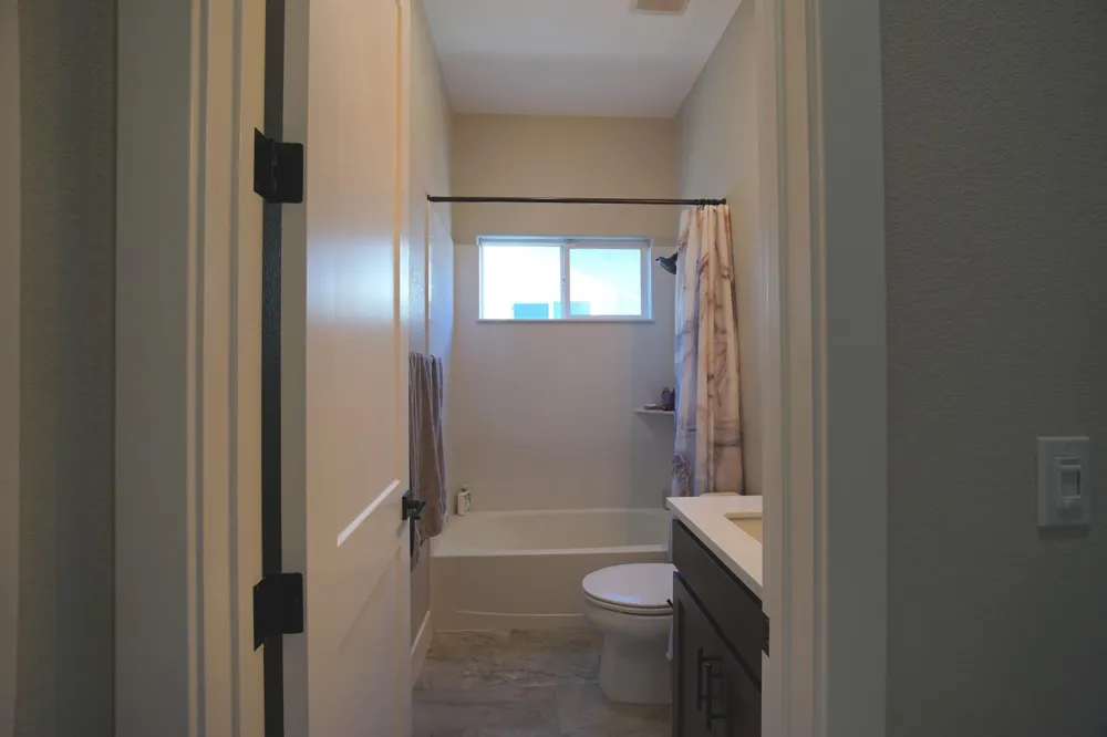 1009 Gunnison Drive Roseville, CA 95747