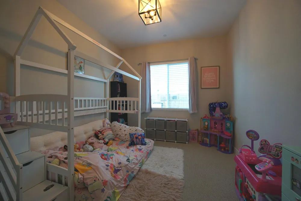 1009 Gunnison Drive Roseville, CA 95747