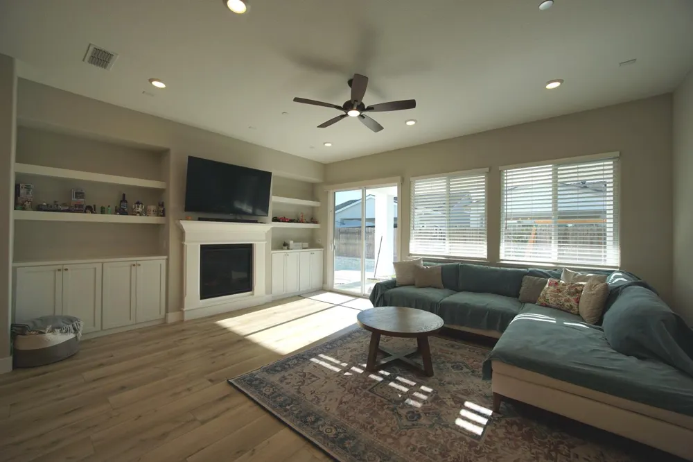 1009 Gunnison Drive Roseville, CA 95747