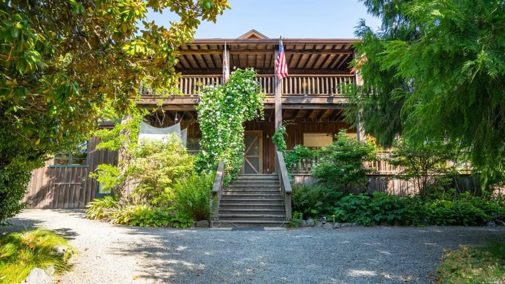 31101 Fish Rock Road Yorkville, CA 95494