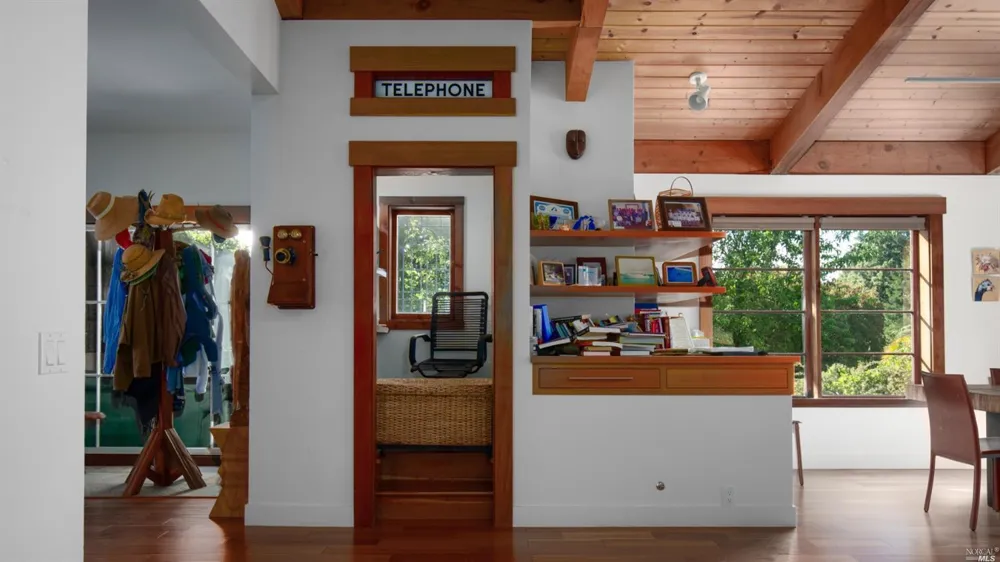 31101 Fish Rock Road Yorkville, CA 95494