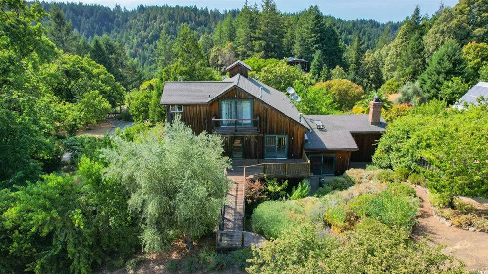 31101 Fish Rock Road Yorkville, CA 95494