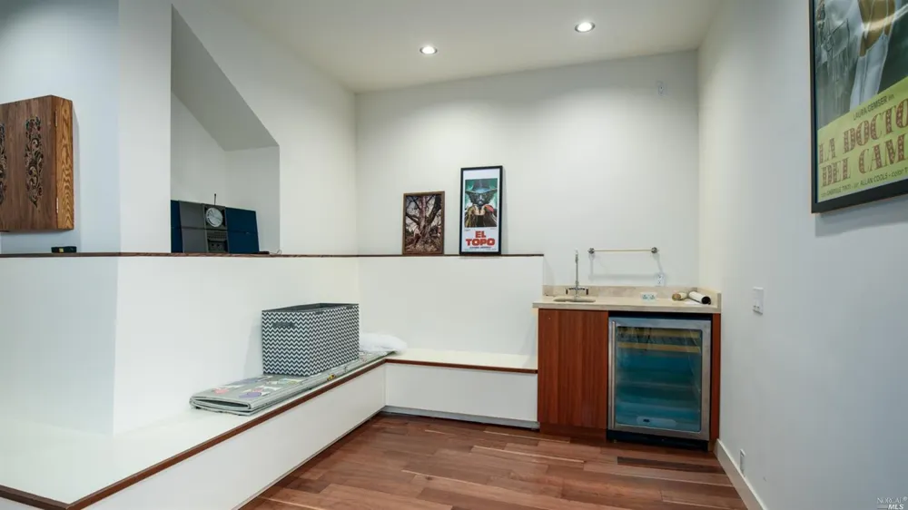 31101 Fish Rock Road Yorkville, CA 95494