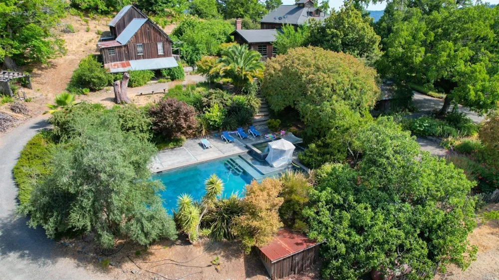 31101 Fish Rock Road Yorkville, CA 95494