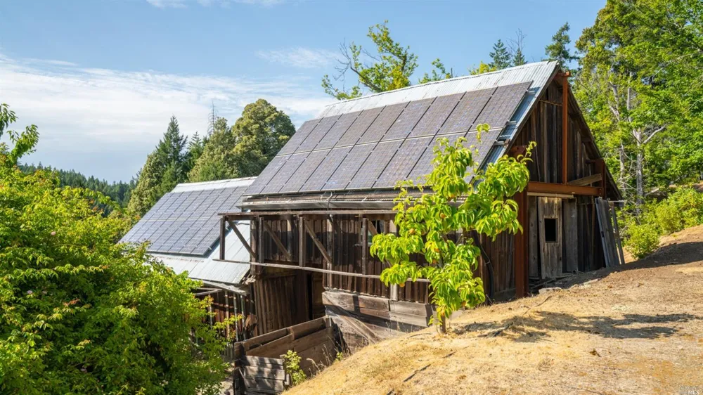 31101 Fish Rock Road Yorkville, CA 95494
