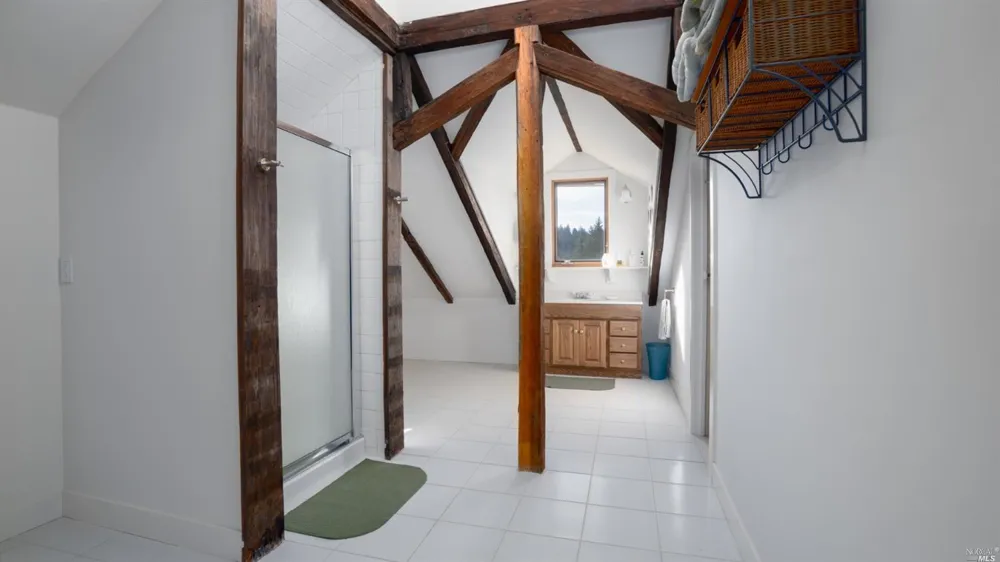 31101 Fish Rock Road Yorkville, CA 95494