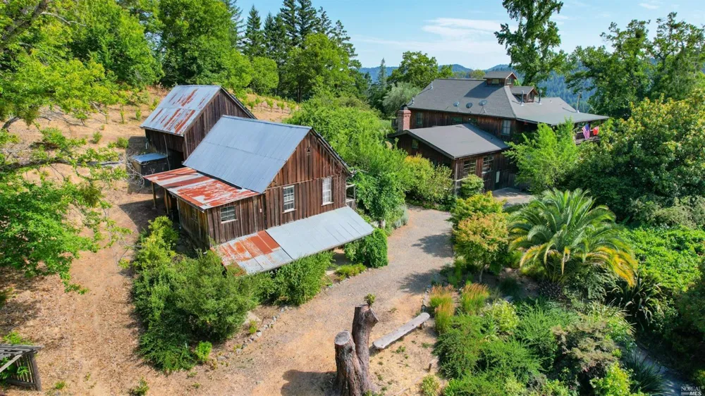 31101 Fish Rock Road Yorkville, CA 95494