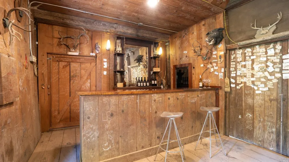 31101 Fish Rock Road Yorkville, CA 95494