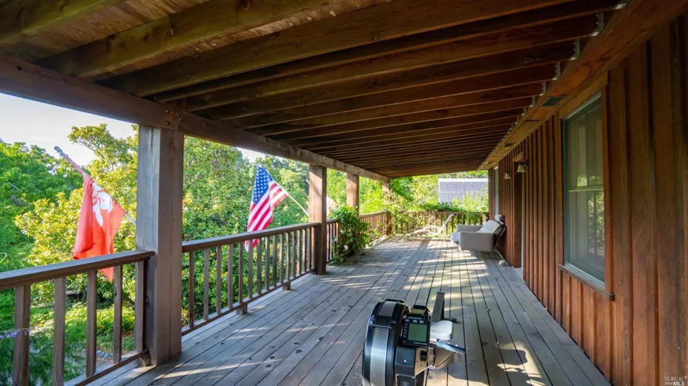 31101 Fish Rock Road Yorkville, CA 95494