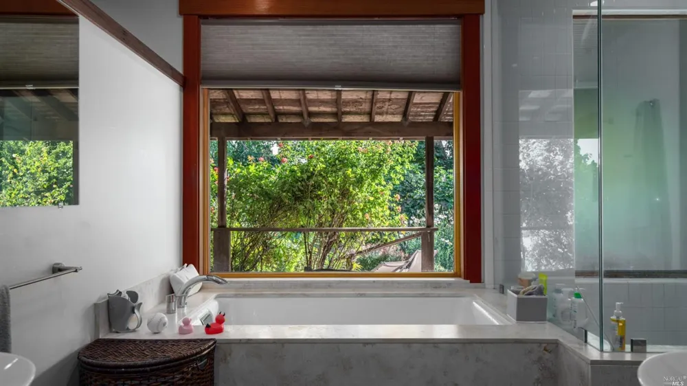 31101 Fish Rock Road Yorkville, CA 95494
