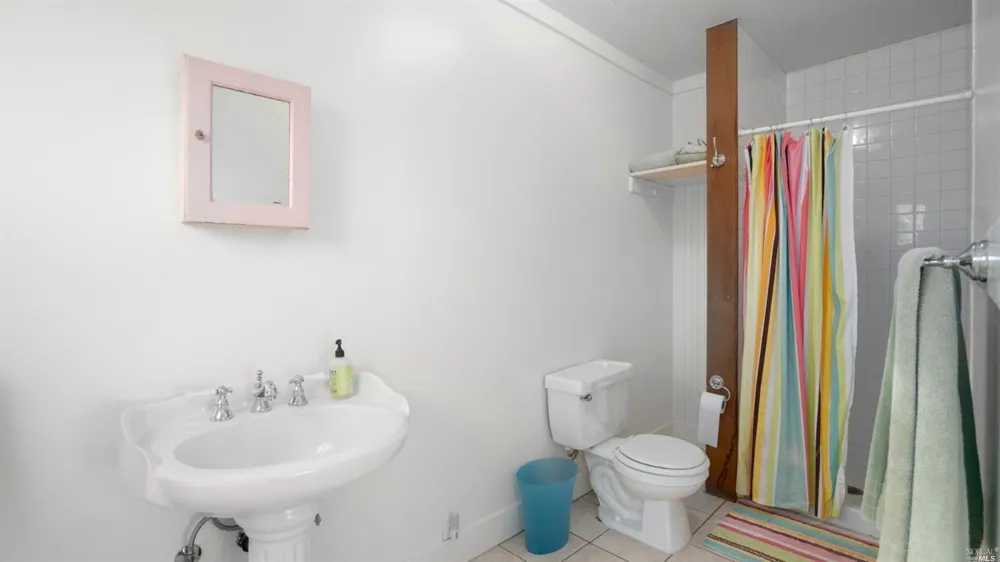 31101 Fish Rock Road Yorkville, CA 95494