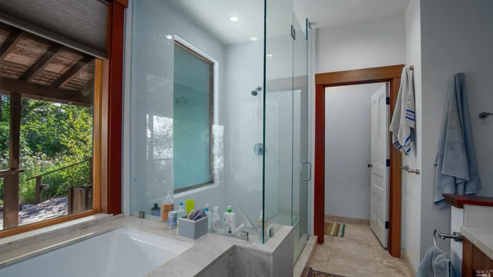 31101 Fish Rock Road Yorkville, CA 95494