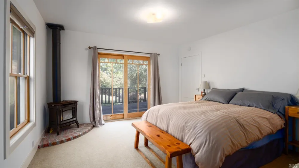 31101 Fish Rock Road Yorkville, CA 95494