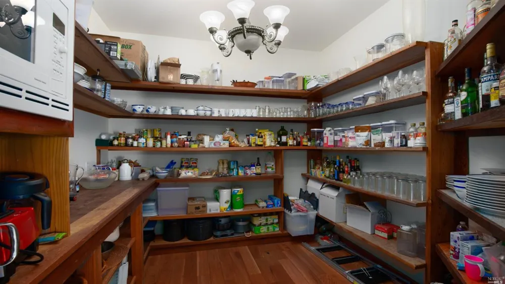 31101 Fish Rock Road Yorkville, CA 95494