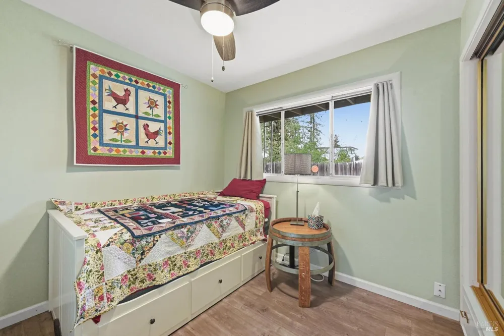 2490 Main Street Napa, CA 94558