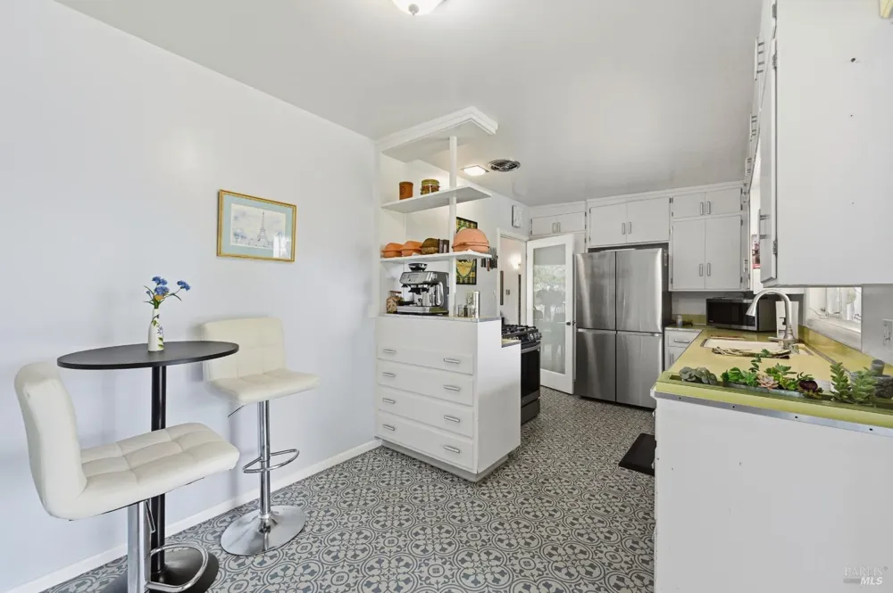 2490 Main Street Napa, CA 94558