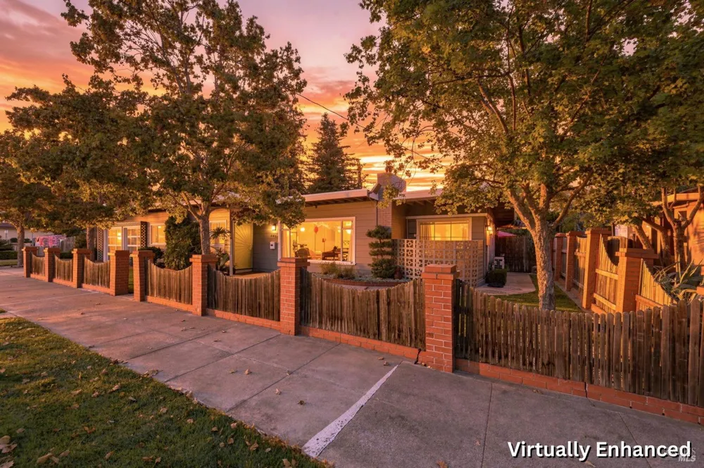 2490 Main Street Napa, CA 94558