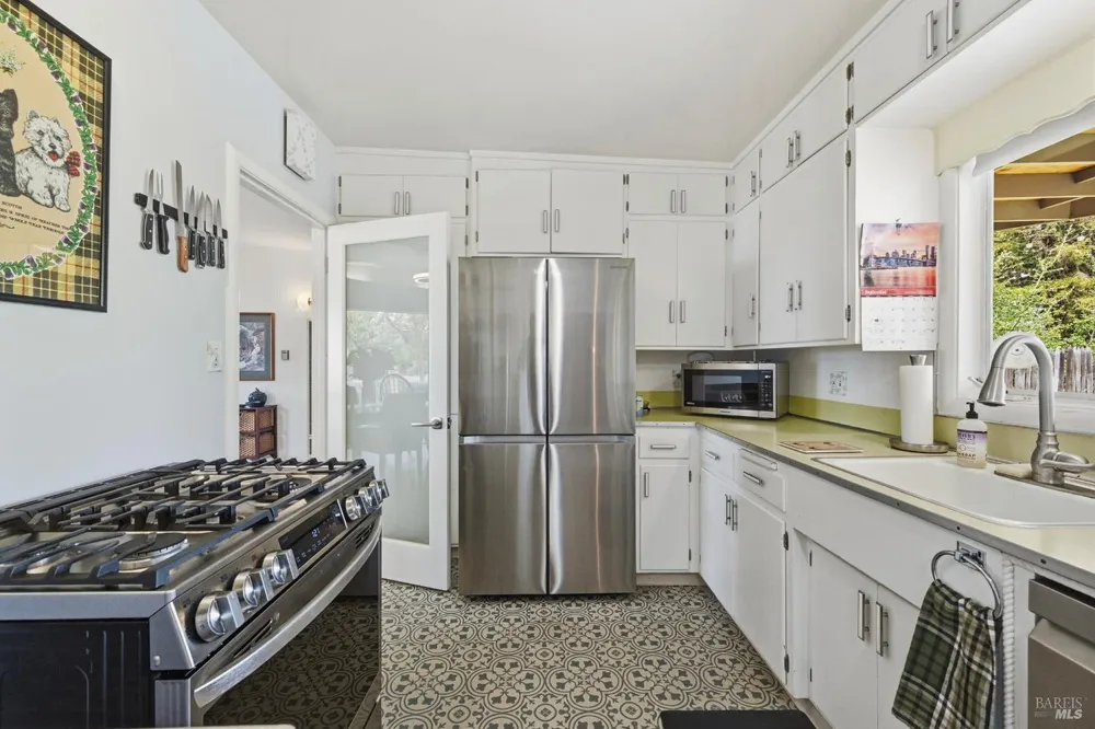 2490 Main Street Napa, CA 94558