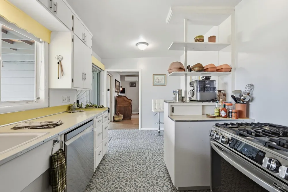 2490 Main Street Napa, CA 94558
