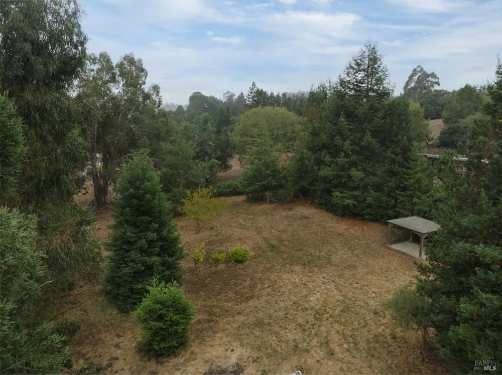 8061 Elphick Road Sebastopol, CA 95472