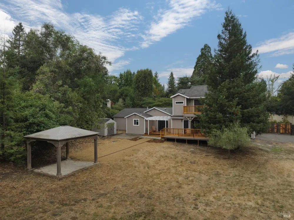 8061 Elphick Road Sebastopol, CA 95472
