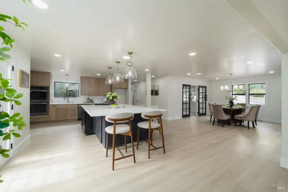 8061 Elphick Road Sebastopol, CA 95472