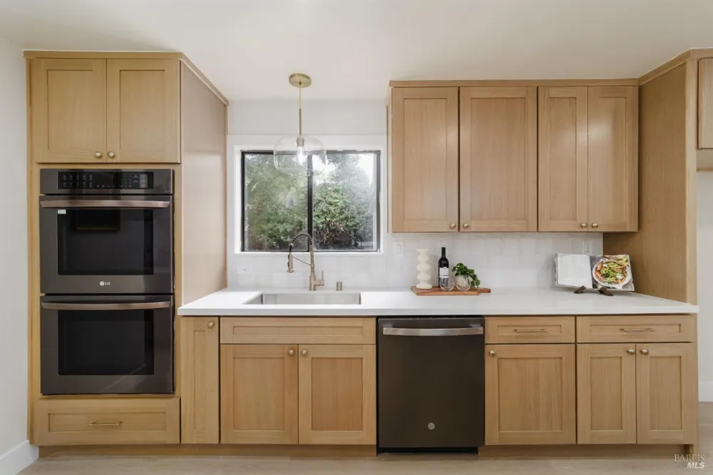 8061 Elphick Road Sebastopol, CA 95472