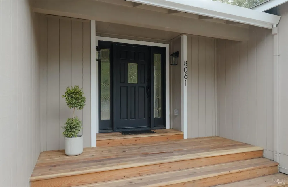 8061 Elphick Road Sebastopol, CA 95472