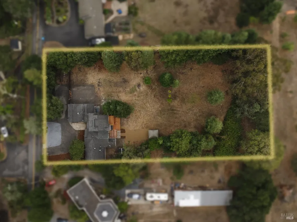 8061 Elphick Road Sebastopol, CA 95472