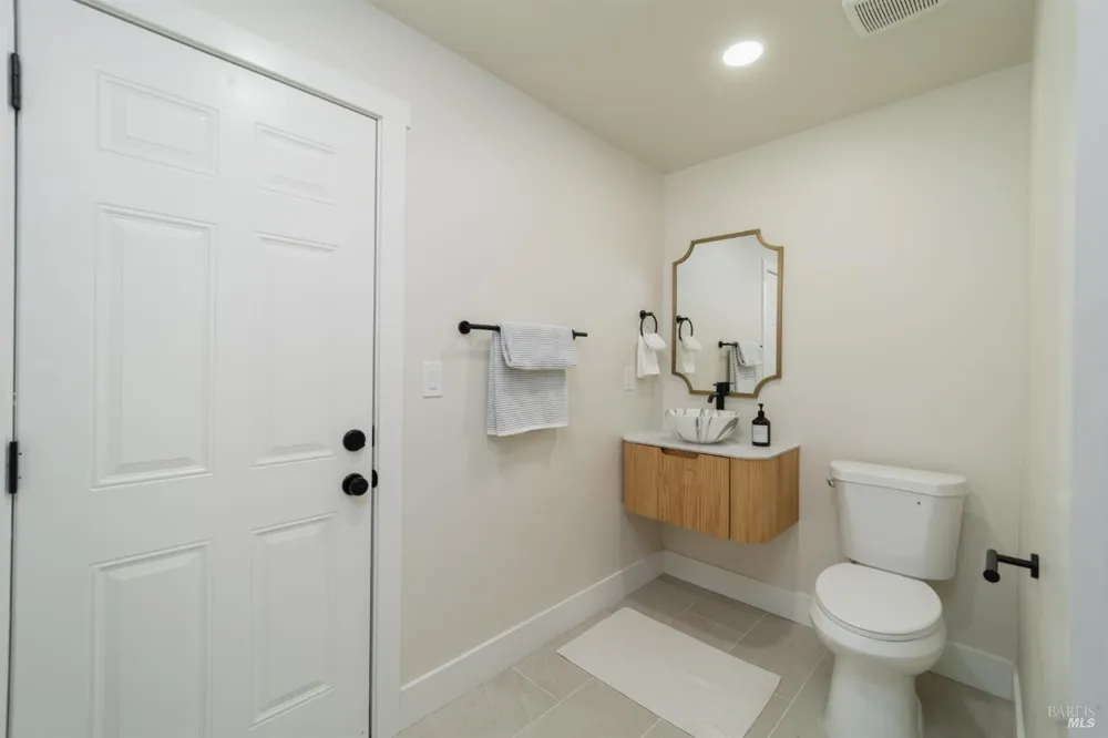 8061 Elphick Road Sebastopol, CA 95472