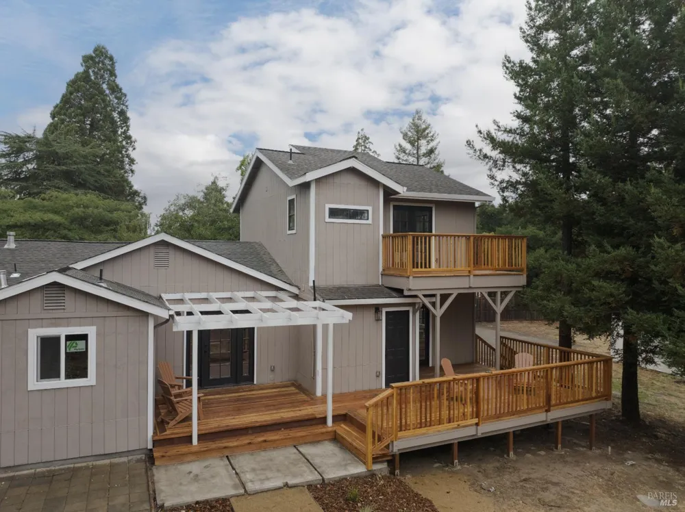 8061 Elphick Road Sebastopol, CA 95472