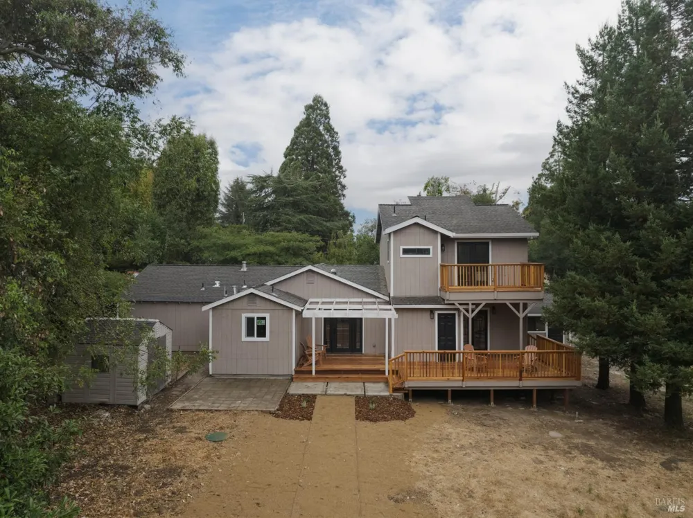 8061 Elphick Road Sebastopol, CA 95472