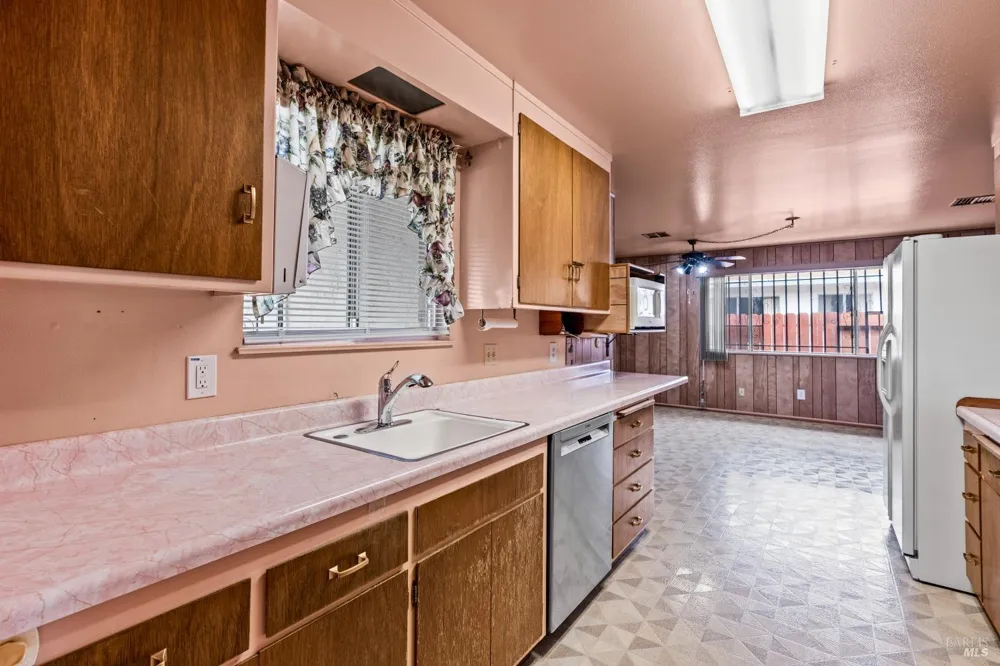 746 Tobin Drive W Vallejo, CA 94589