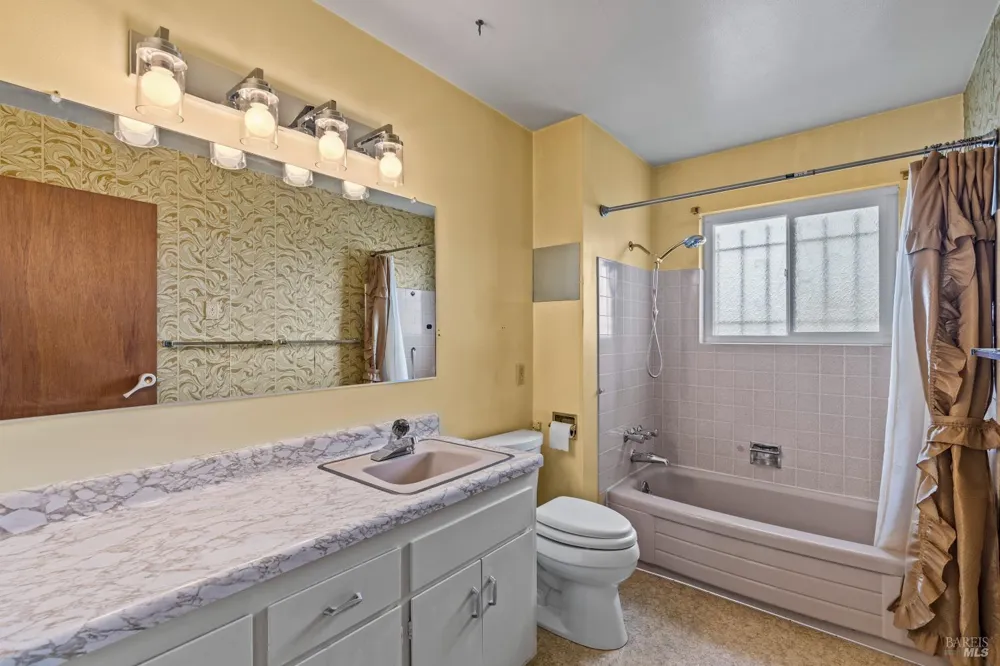 746 Tobin Drive W Vallejo, CA 94589