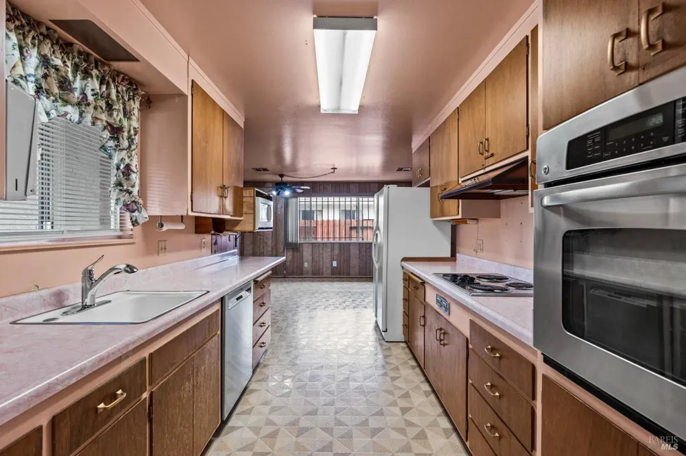 746 Tobin Drive W Vallejo, CA 94589