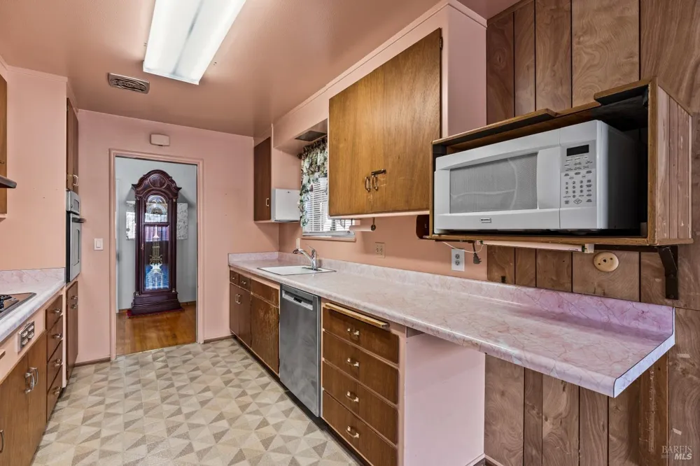 746 Tobin Drive W Vallejo, CA 94589