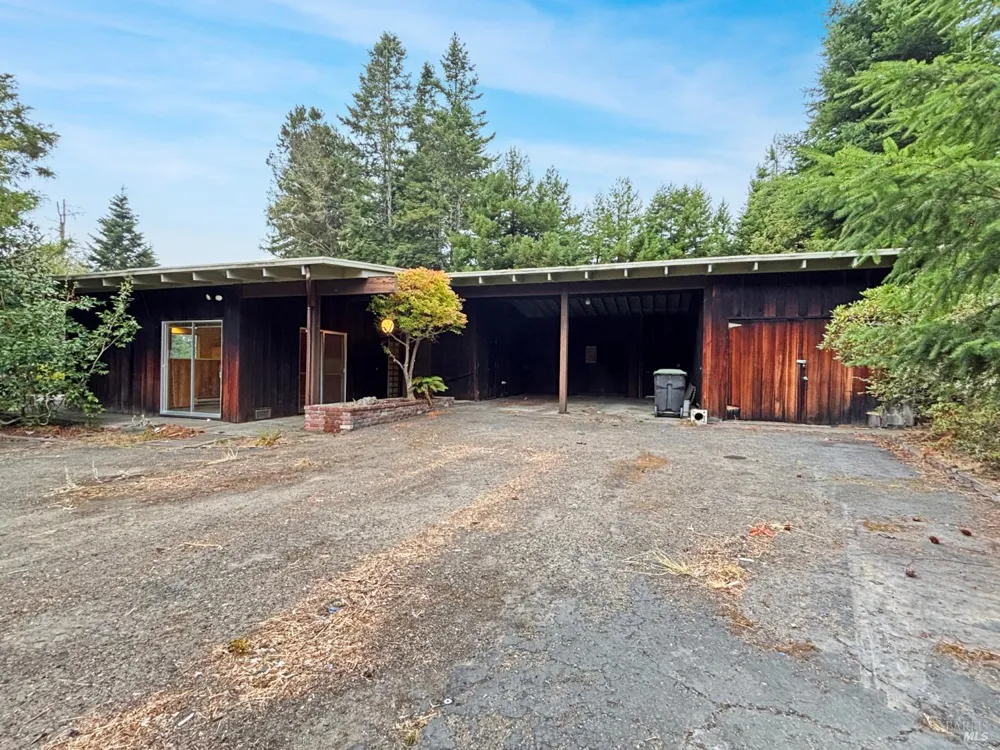 30000 Fort Bragg Sherwood Road Fort Bragg, CA 95437