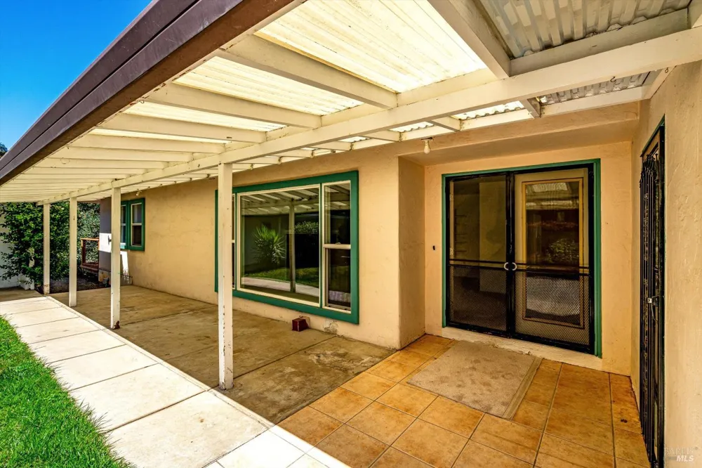 303 Ashlar Drive Napa, CA 94558