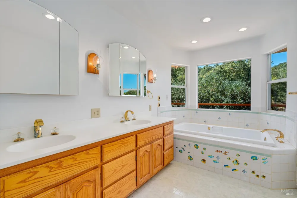 303 Ashlar Drive Napa, CA 94558