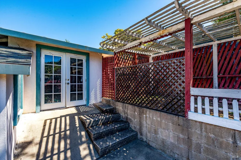 303 Ashlar Drive Napa, CA 94558