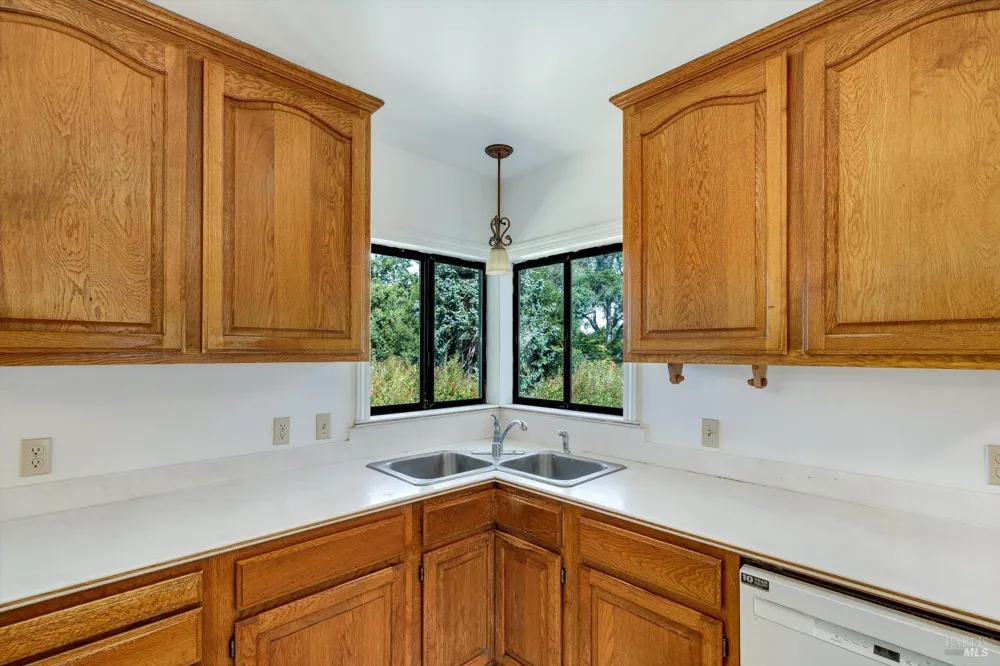 303 Ashlar Drive Napa, CA 94558