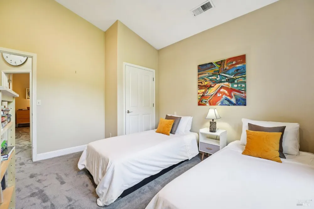 22585 Sylvan Way Monte Rio, CA 95462